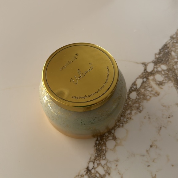 Volcano Glimmer Oversize Signature Jar Candle Capri Blue - Picture 4 of 6